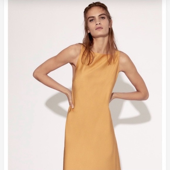 ZARA GOLD LINEN BLEND BIAS CUT RUSTIC MIDI DRESS
SIZE SMALL - Picture 5 of 11